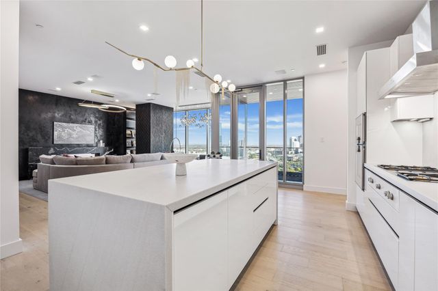 1711 Allen Parkway 2505, Houston, TX 77019