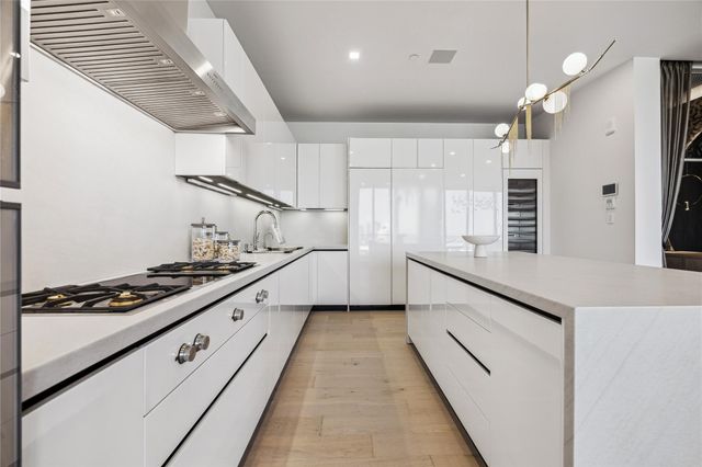 1711 Allen Parkway 2505, Houston, TX 77019