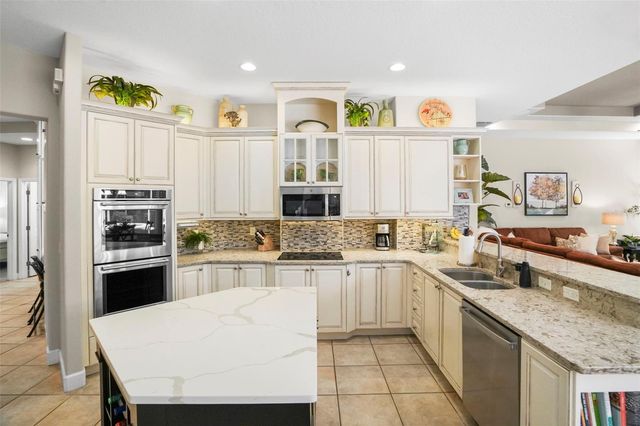 209 HIGHLAND WOODS DRIVE, Safety Harbor, FL 34695