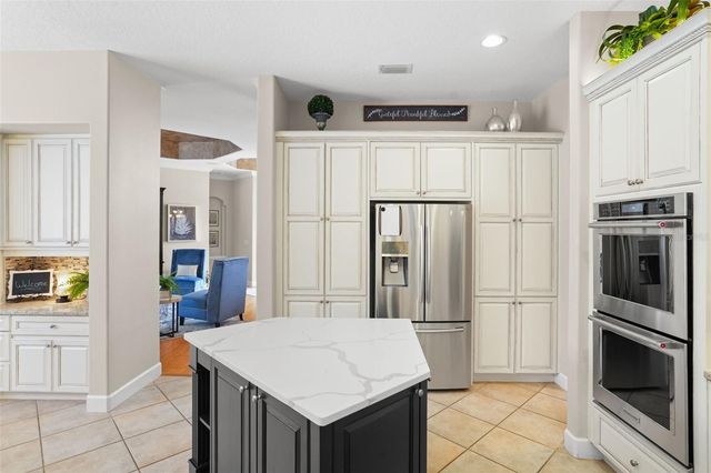 209 HIGHLAND WOODS DRIVE, Safety Harbor, FL 34695