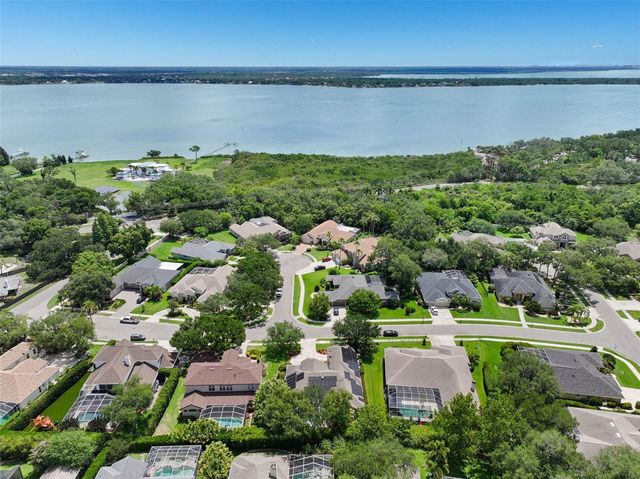 209 HIGHLAND WOODS DRIVE, Safety Harbor, FL 34695