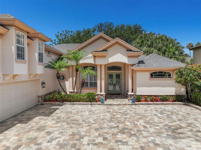 209 HIGHLAND WOODS DRIVE, Safety Harbor, FL 34695