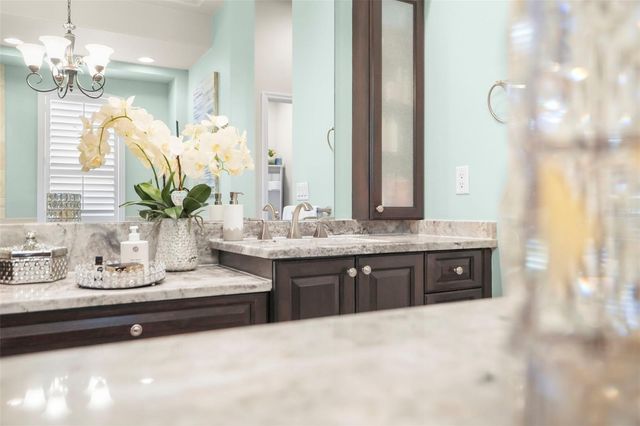 209 HIGHLAND WOODS DRIVE, Safety Harbor, FL 34695