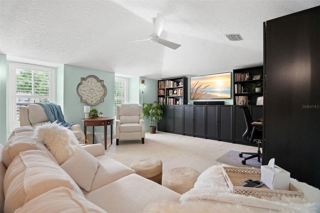 209 HIGHLAND WOODS DRIVE, Safety Harbor, FL 34695