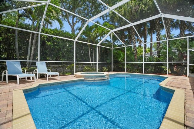 209 HIGHLAND WOODS DRIVE, Safety Harbor, FL 34695