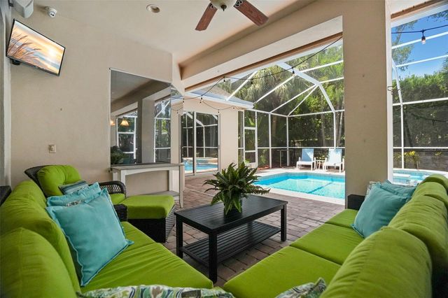 209 HIGHLAND WOODS DRIVE, Safety Harbor, FL 34695