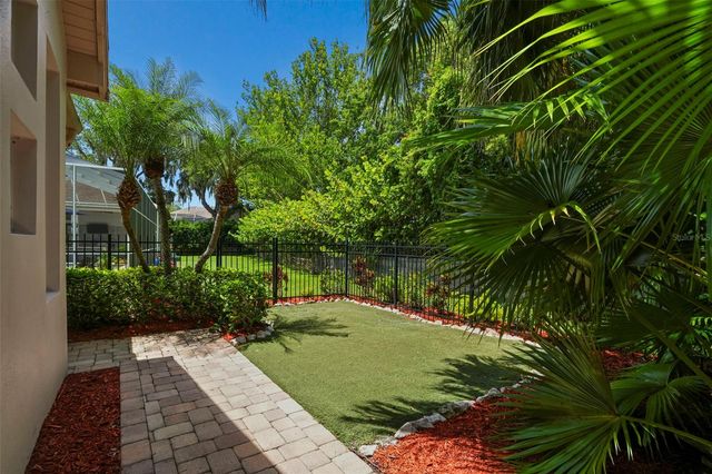 209 HIGHLAND WOODS DRIVE, Safety Harbor, FL 34695