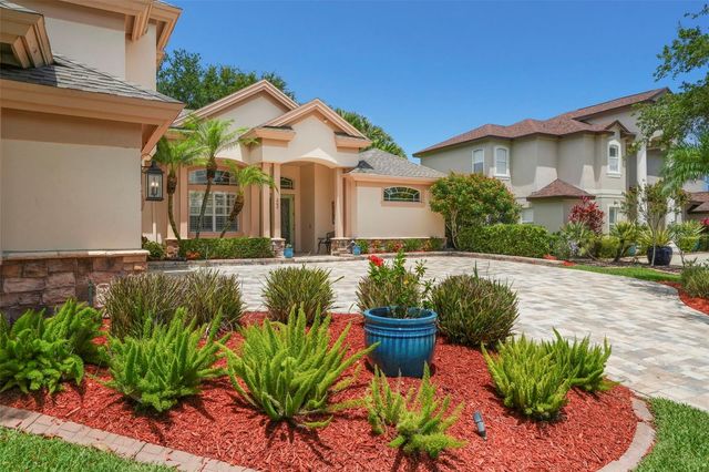 209 HIGHLAND WOODS DRIVE, Safety Harbor, FL 34695