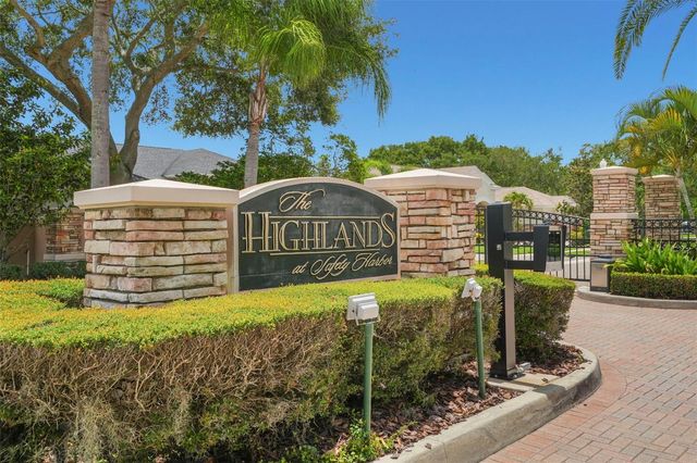 209 HIGHLAND WOODS DRIVE, Safety Harbor, FL 34695