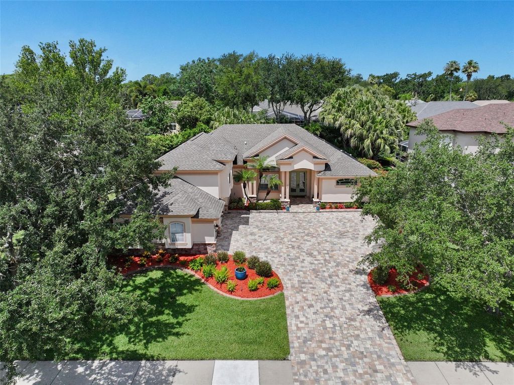 209 HIGHLAND WOODS DRIVE, Safety Harbor, FL 34695