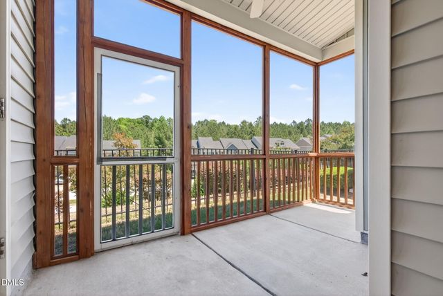 226 Beaconwood Lane, Holly Springs, NC 27540
