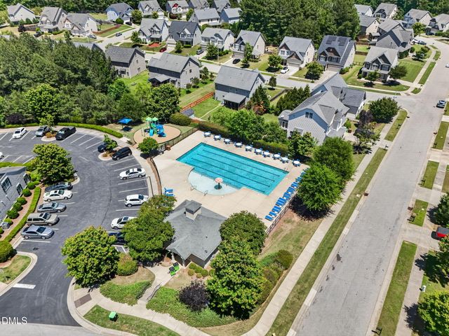 226 Beaconwood Lane, Holly Springs, NC 27540
