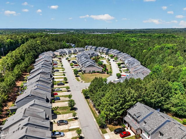 226 Beaconwood Lane, Holly Springs, NC 27540