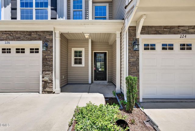 226 Beaconwood Lane, Holly Springs, NC 27540