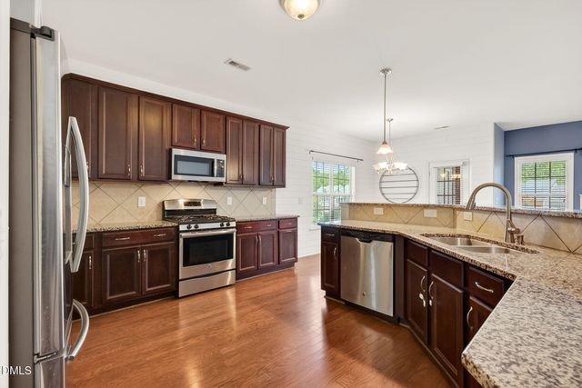 226 Beaconwood Lane, Holly Springs, NC 27540