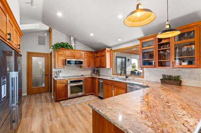 2798 Yvonne Road, Medford, OR 97504