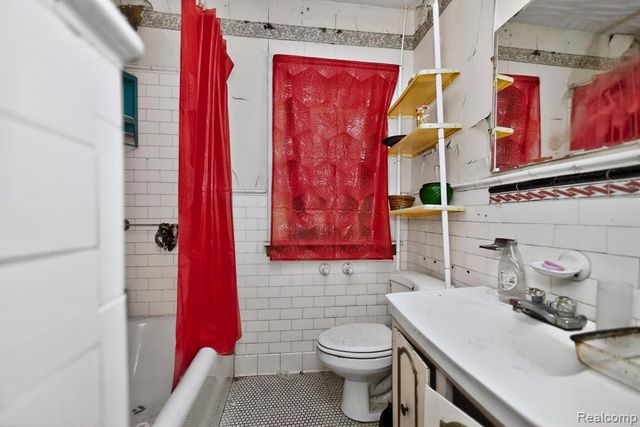 2437 Longfellow Street, Detroit, MI 48206