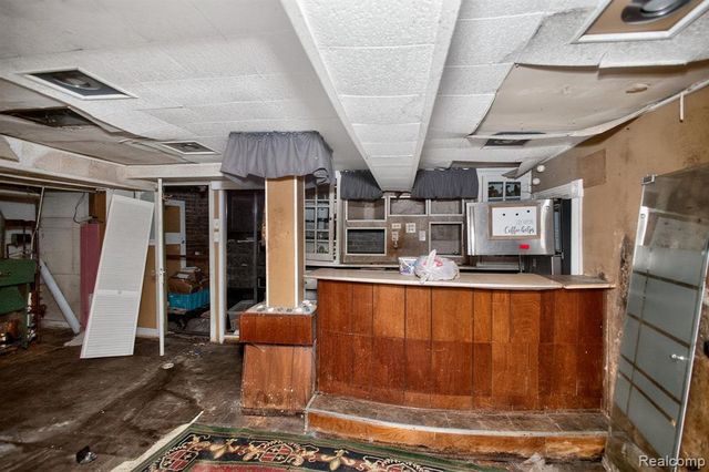 2437 Longfellow Street, Detroit, MI 48206