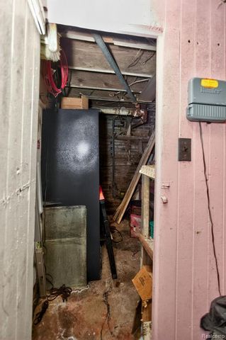 2437 Longfellow Street, Detroit, MI 48206