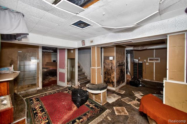 2437 Longfellow Street, Detroit, MI 48206