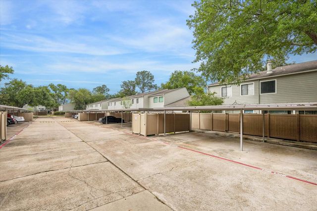 2319 Briarwest Boulevard, Houston, TX 77077