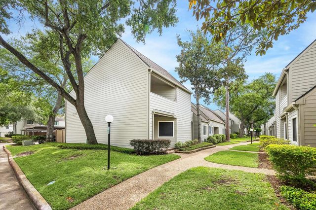 2319 Briarwest Boulevard, Houston, TX 77077