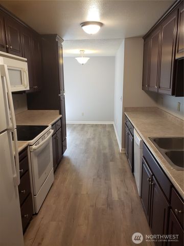 11211 126th Avenue Ct E, Puyallup, WA 98374