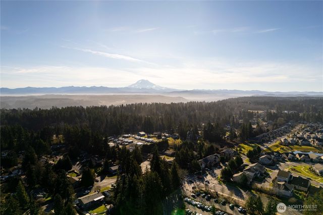 11211 126th Avenue Ct E, Puyallup, WA 98374