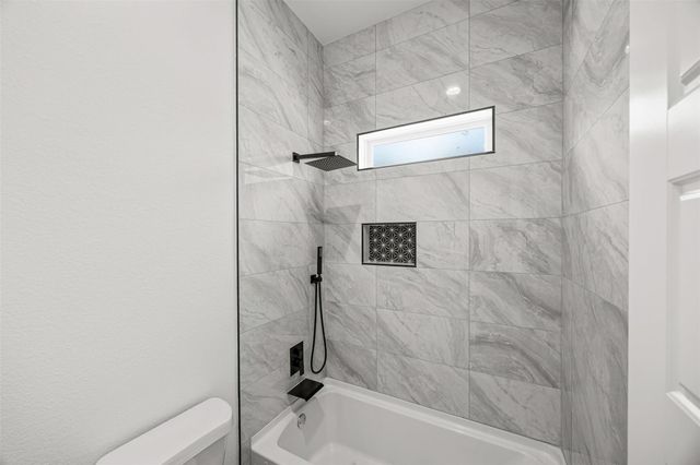 1918 Road 66122, Dayton, TX 77535