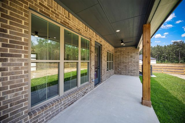 1918 Road 66122, Dayton, TX 77535