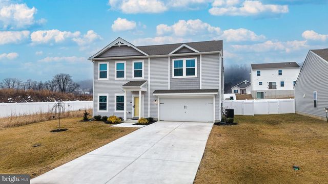 154 DIVING SCAUP RD, Hedgesville, WV 25427