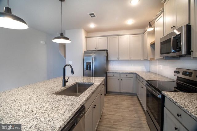 154 DIVING SCAUP RD, Hedgesville, WV 25427