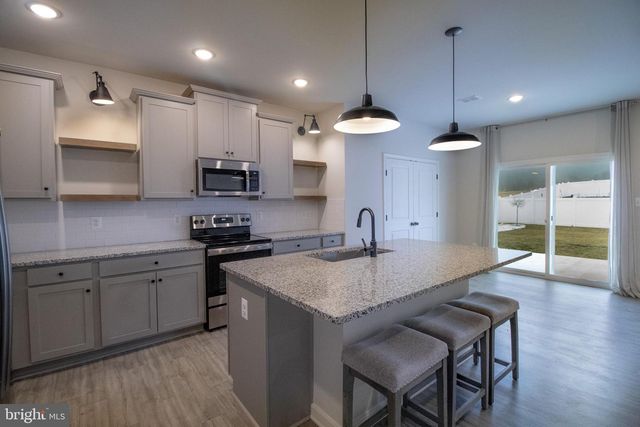 154 DIVING SCAUP RD, Hedgesville, WV 25427