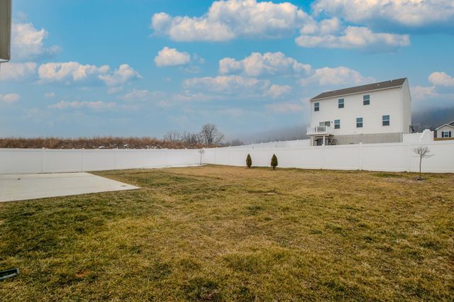 154 DIVING SCAUP RD, Hedgesville, WV 25427
