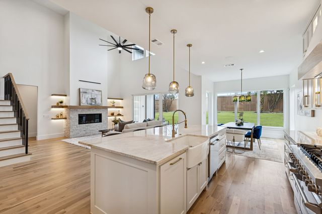 8749 Rexford Drive, Dallas, TX 75209