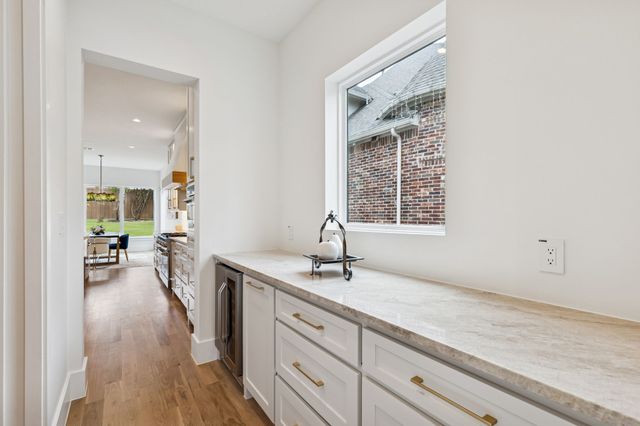 8749 Rexford Drive, Dallas, TX 75209