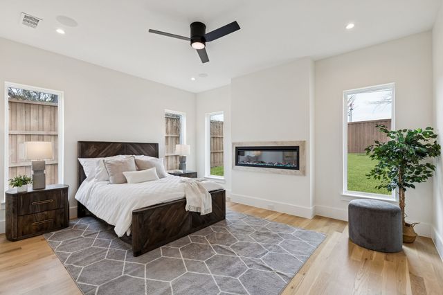 8749 Rexford Drive, Dallas, TX 75209