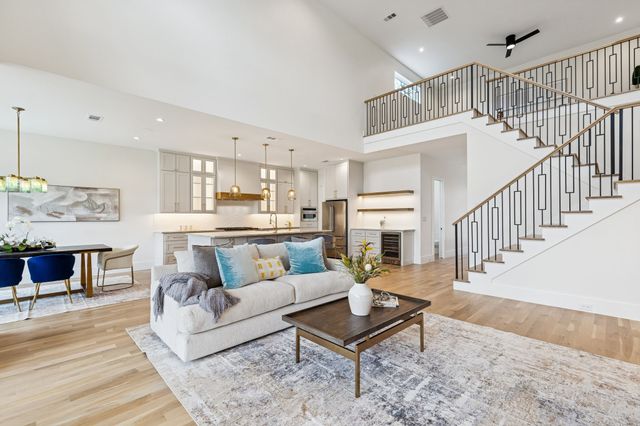 8749 Rexford Drive, Dallas, TX 75209