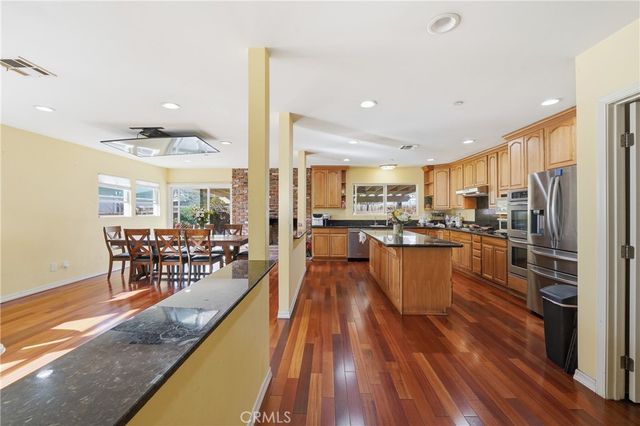 6545 Dos Rios Rd, Downey, CA 90240