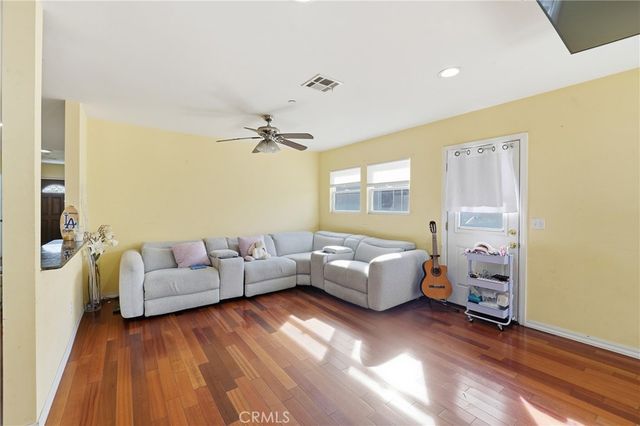 6545 Dos Rios Rd, Downey, CA 90240