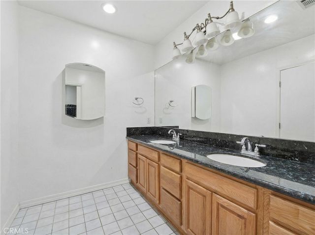 6545 Dos Rios Rd, Downey, CA 90240
