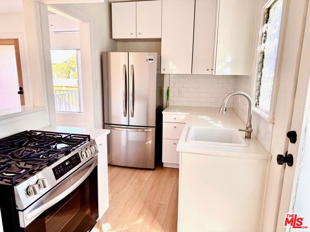 3642 Seneca Avenue, Los Angeles, CA 90039