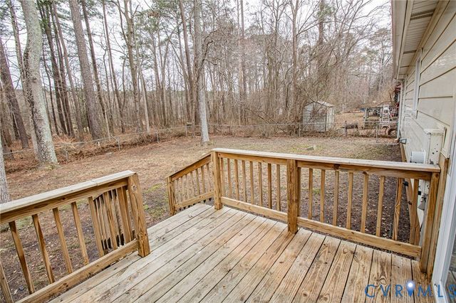 614 Cabin Creek Dr, Hopewell, VA 23860