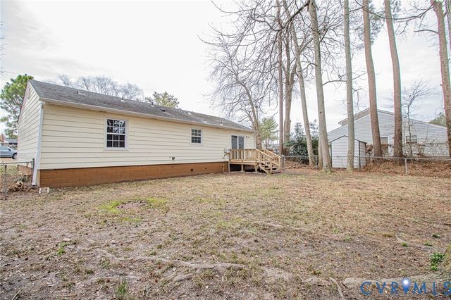 614 Cabin Creek Dr, Hopewell, VA 23860