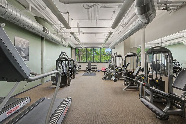 2323 W Pershing Road 519, Chicago, IL 60609