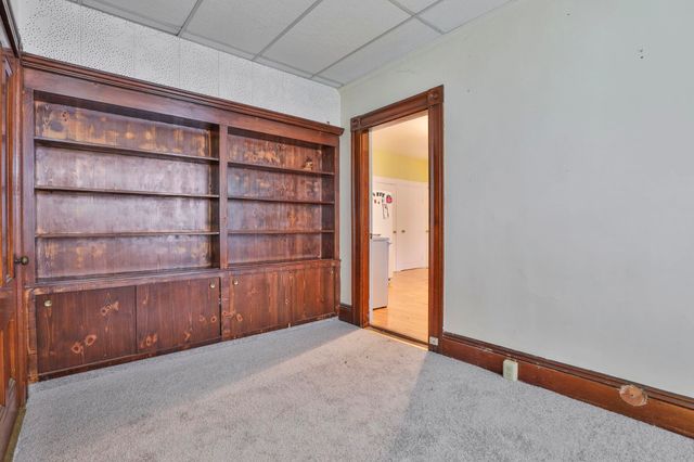 516 Lake Avenue, Manchester, NH 03103