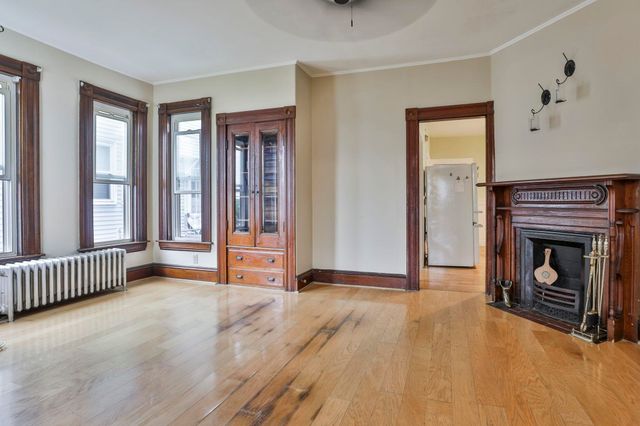 516 Lake Avenue, Manchester, NH 03103