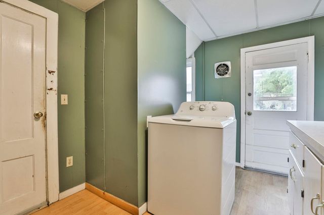 516 Lake Avenue, Manchester, NH 03103