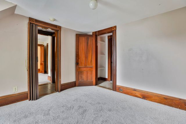 516 Lake Avenue, Manchester, NH 03103