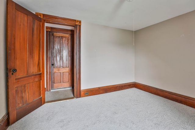 516 Lake Avenue, Manchester, NH 03103